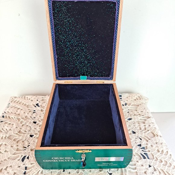 Handcrafter Keepsake / Jewelry Box from Cigar Box - Picture 1 of 10